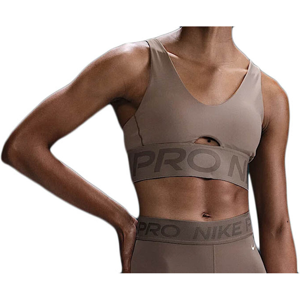 Nike sujetadores deportivos W NP INDY PLUNGE BRA BOLD vista frontal
