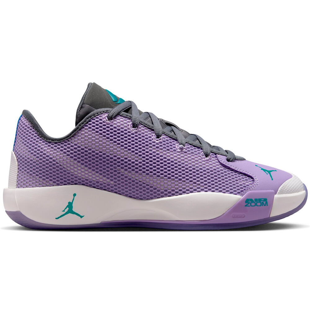 Nike zapatilla baloncesto JORDAN LUKA 77 lateral exterior
