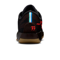Nike zapatilla baloncesto JORDAN LUKA 77 VENE vista trasera