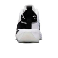 Nike zapatilla baloncesto JORDAN MAX AURA 7 vista trasera