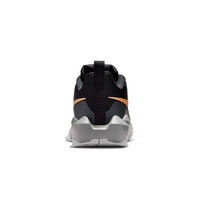 Nike zapatilla baloncesto niños NIKE S.T.DYNAMITE (GS) NEGR vista trasera