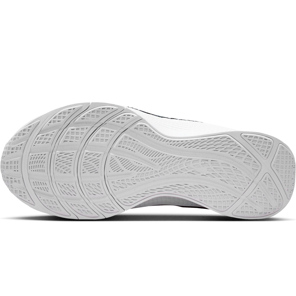 Nike zapatilla cross training hombre LEBRON TR 1 vista superior