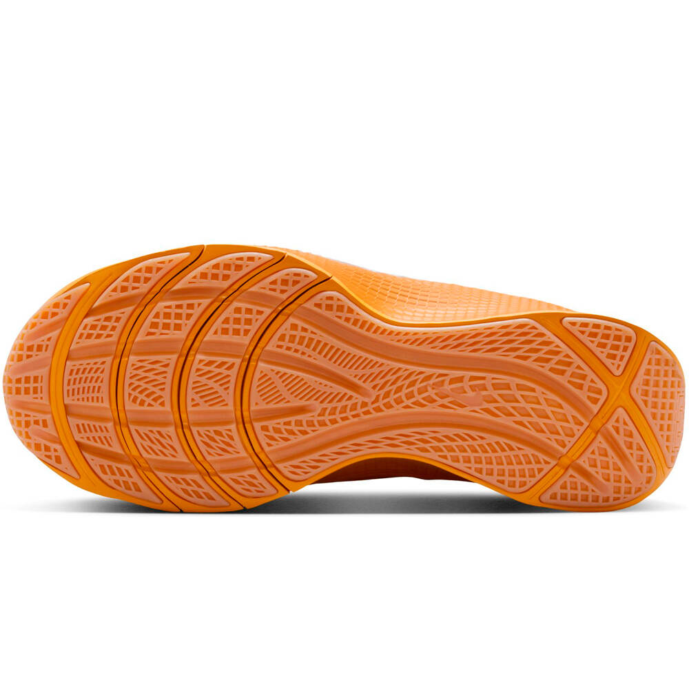 Nike zapatilla cross training hombre LEBRON TR 1 vista superior