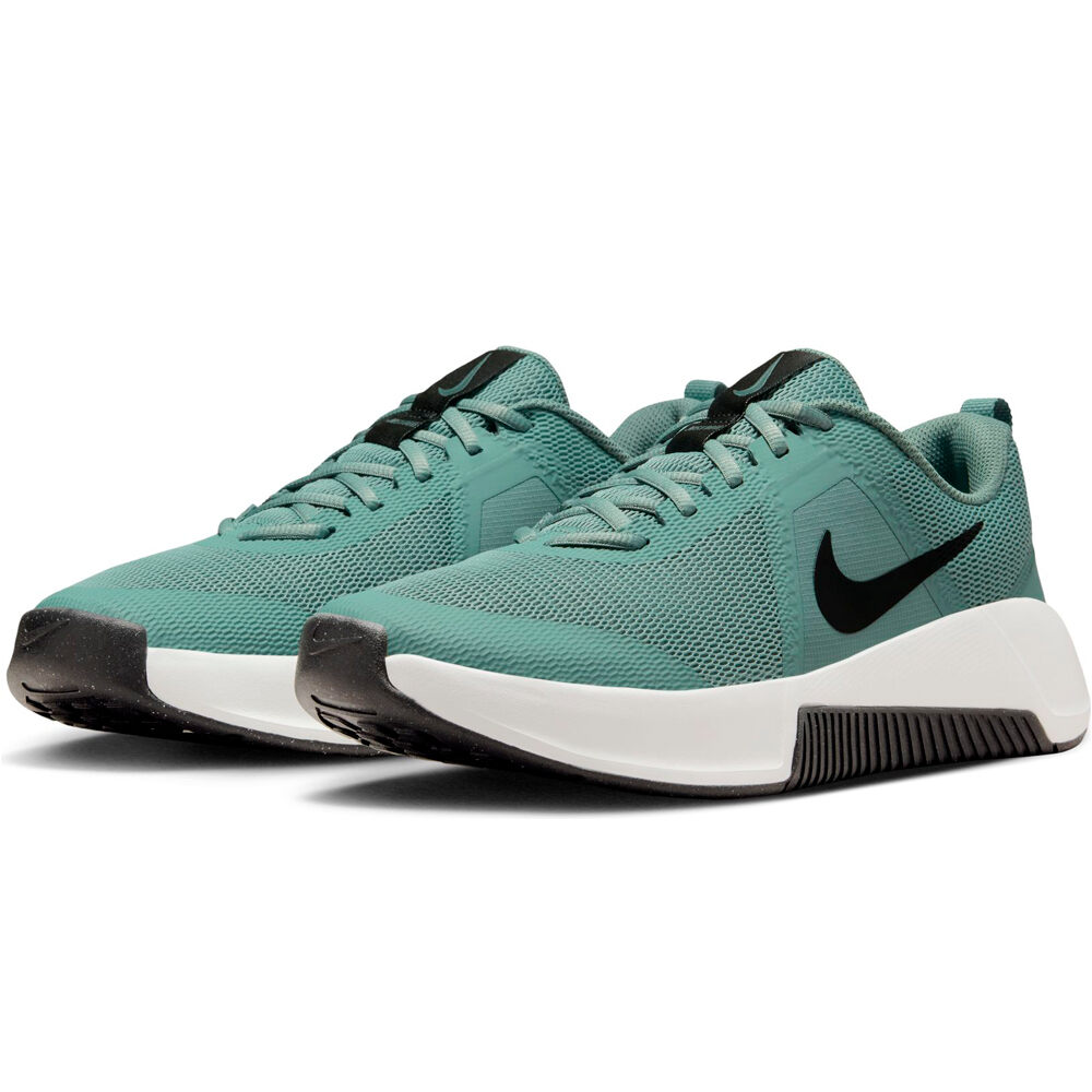 Nike zapatilla cross training hombre MC TRAINER 3 VENE lateral interior