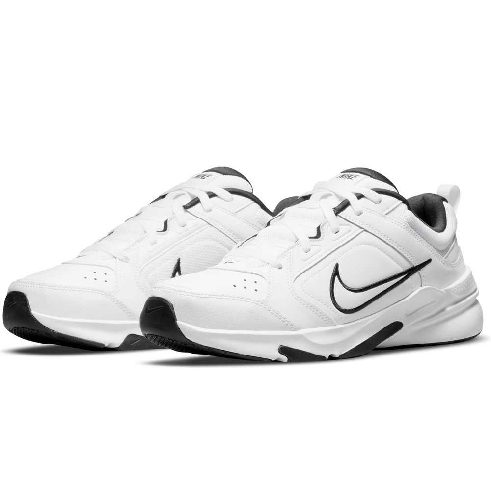 Nike zapatilla cross training hombre NIKE DEFYALLDAY lateral interior