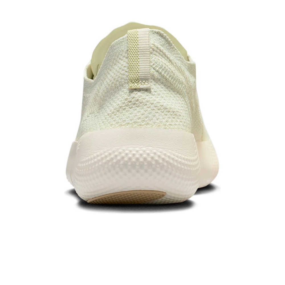 Nike zapatilla cross training hombre NIKE FREE 2025 vista trasera