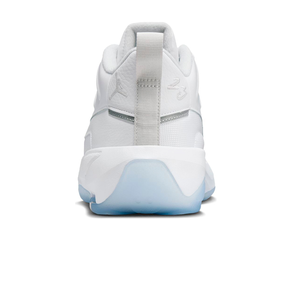 Nike zapatilla moda hombre JORDAN MAX AURA 7 vista trasera