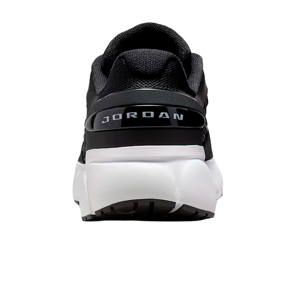 Nike zapatilla moda hombre JORDAN TRUNNER FLOW vista trasera