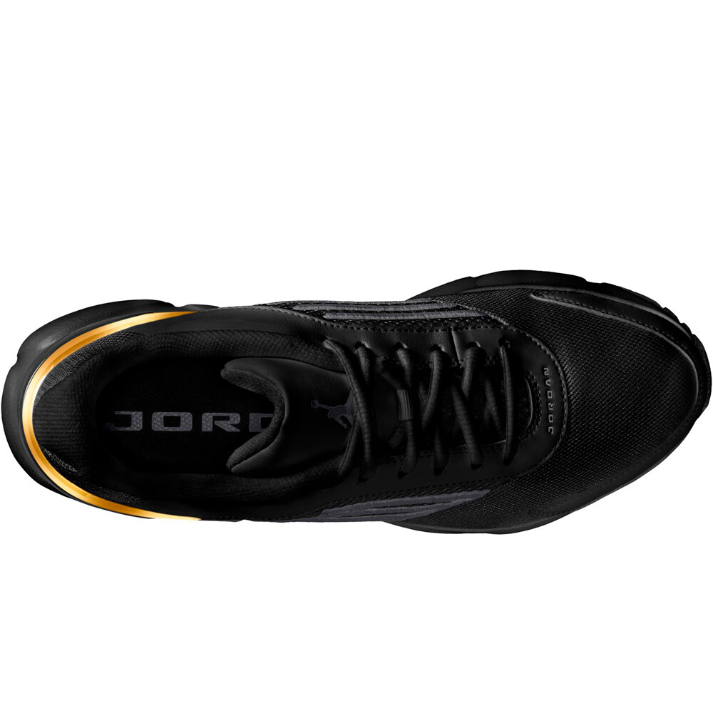 Nike zapatilla moda hombre JORDAN TRUNNER FLOW vista trasera