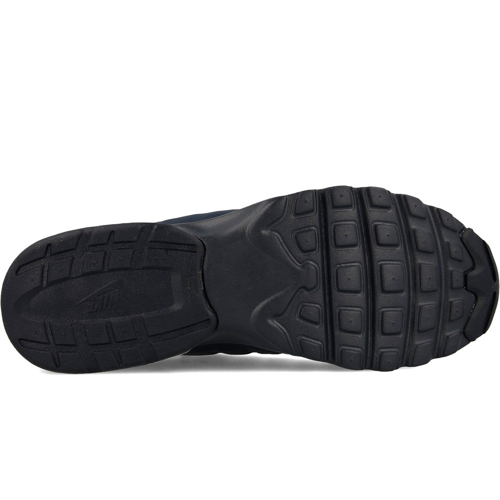 Nike zapatilla moda hombre NIKE AIR MAX INVIGOR PRINT vista trasera