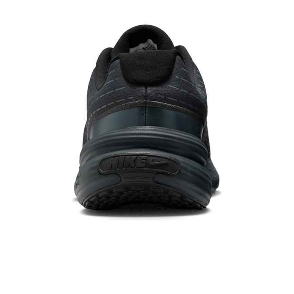 Nike zapatilla moda hombre NIKE UPLIFT SC vista trasera