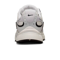 Nike zapatilla moda hombre NIKE V5 RNR NBK vista trasera