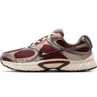 W NIKE V5 RNR