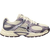 W NIKE V5 RNR