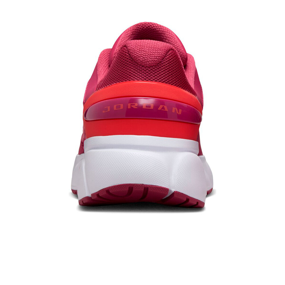 Nike zapatilla moda mujer WMNS JORDAN TRUNNER FLOW vista trasera