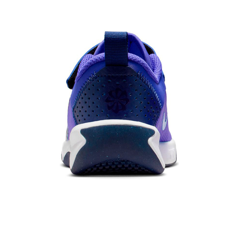 Nike zapatilla multideporte niño NIKE OMNI MULTI-COURT (PS) vista trasera