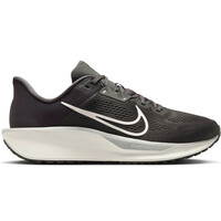 NIKE QUEST 6