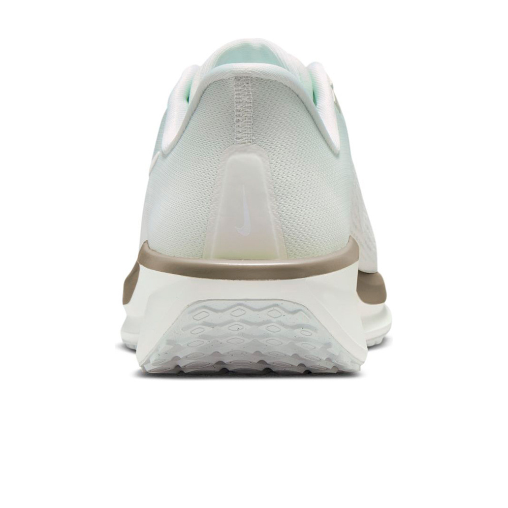 Nike zapatilla running hombre NIKE QUEST 6 vista trasera