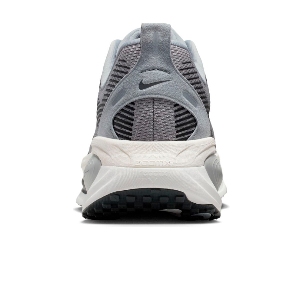 Nike zapatilla running hombre NIKE VOMERO 18 vista trasera