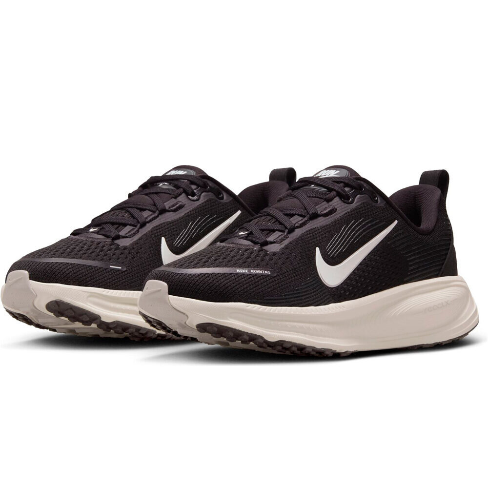 Nike zapatilla running niño VOMERO 18 (GS) vista trasera