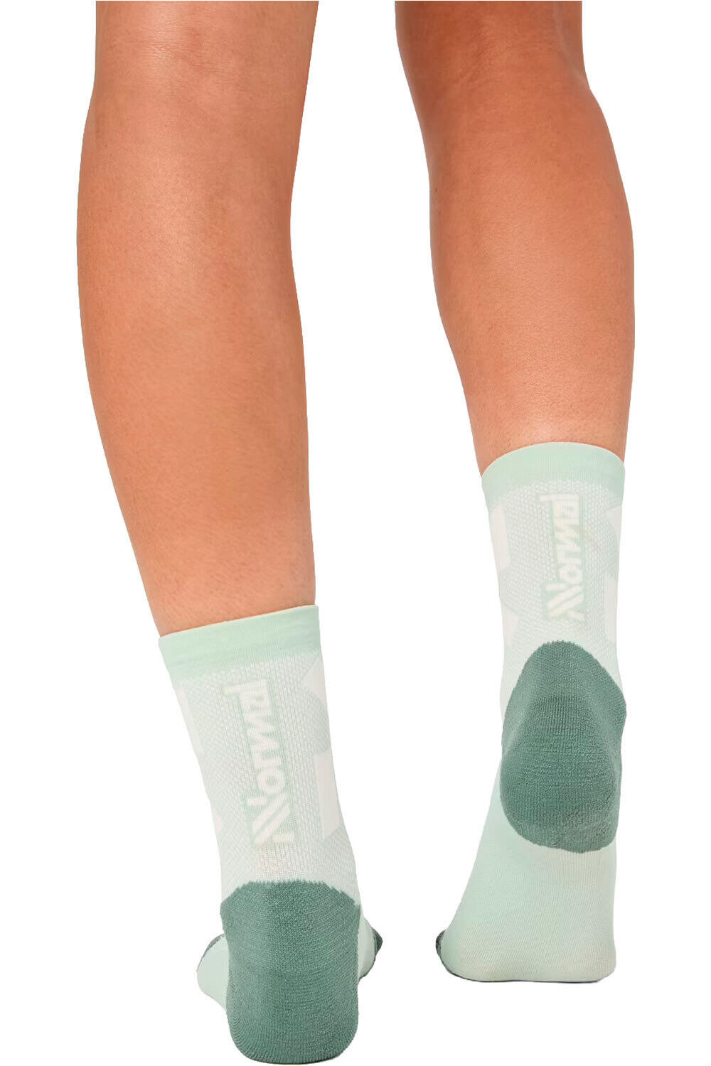 Nnormal calcetines running Race Sock Low Cut 01