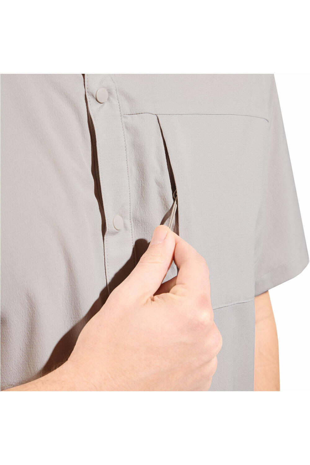 Odlo camiseta montaña manga corta hombre Shirt s/s ESSENTIAL vista detalle