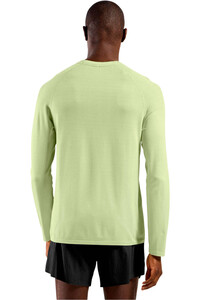 Odlo camiseta térmica manga larga hombre ESSENTIAL SEAMLESS vista trasera