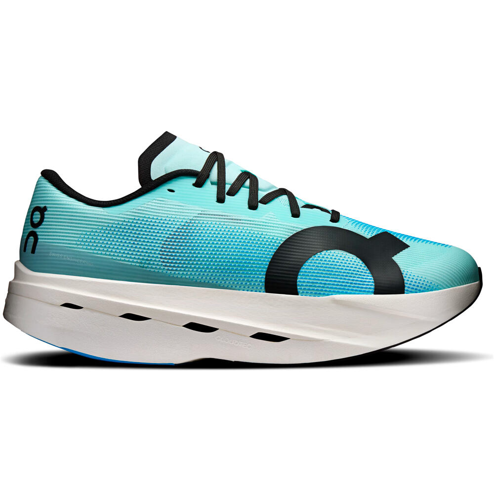 On zapatilla running hombre Cloudboom Volt lateral exterior