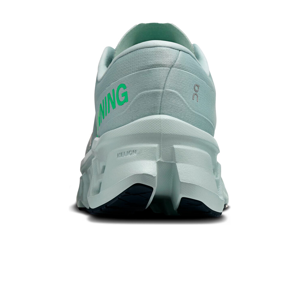 On zapatilla running hombre Cloudmonster 3 vista trasera