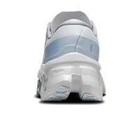 On zapatilla running mujer Cloudmonster 3 W vista trasera