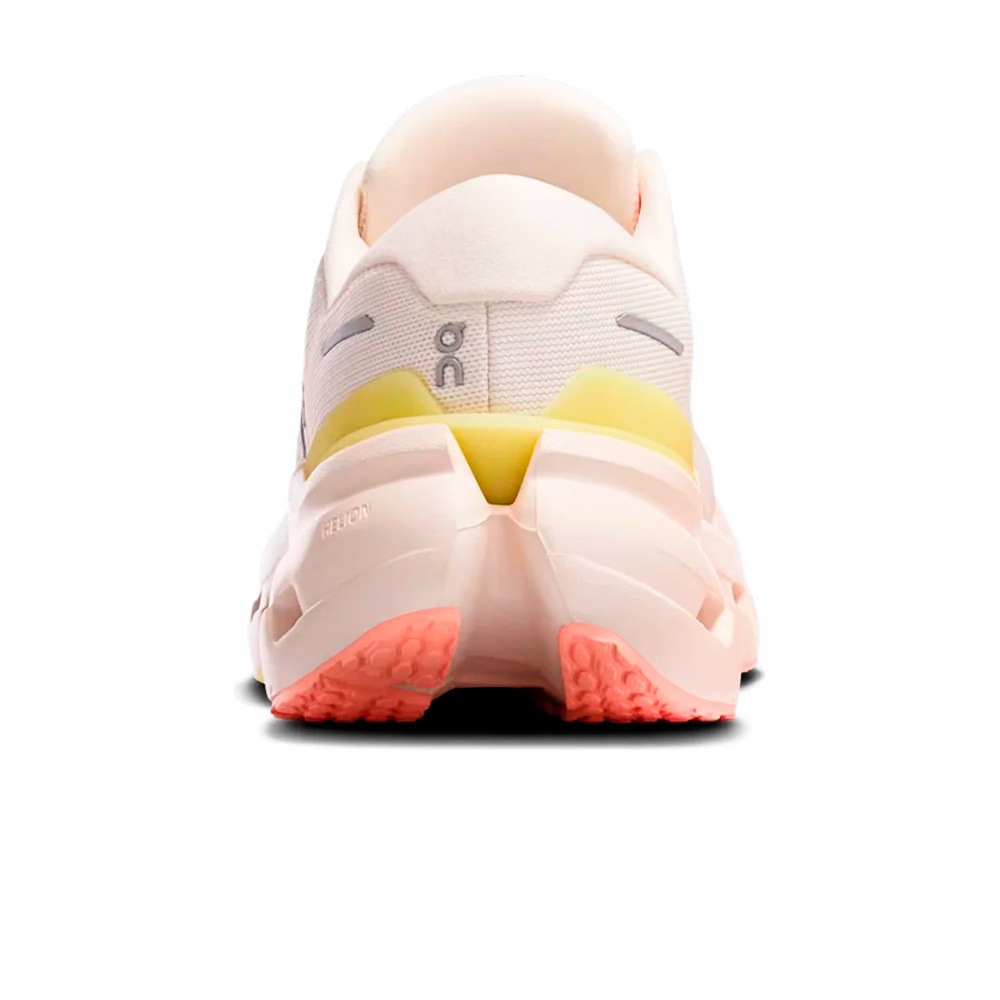 On zapatilla running mujer Cloudrunner 3 W vista trasera