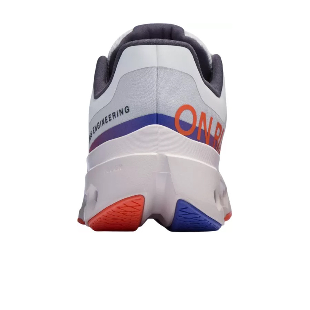 On zapatilla running mujer Cloudsurfer Next puntera