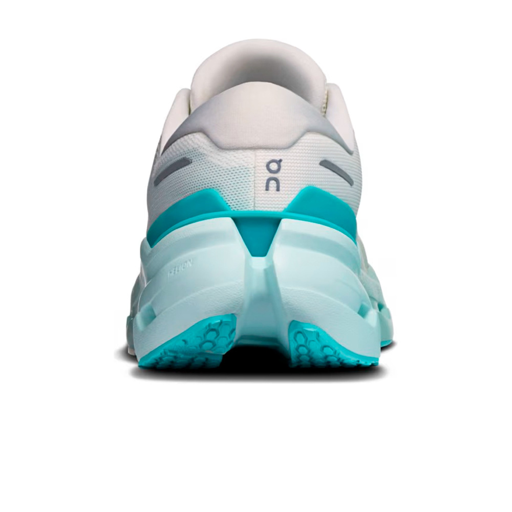 On zapatilla running mujer W Cloudrunner 3 vista trasera