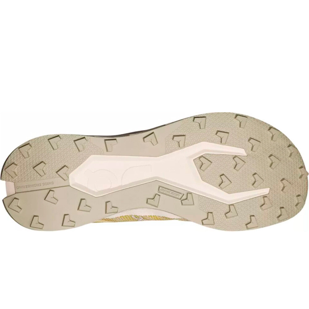 On zapatillas trail hombre Cloudultra 3 vista trasera