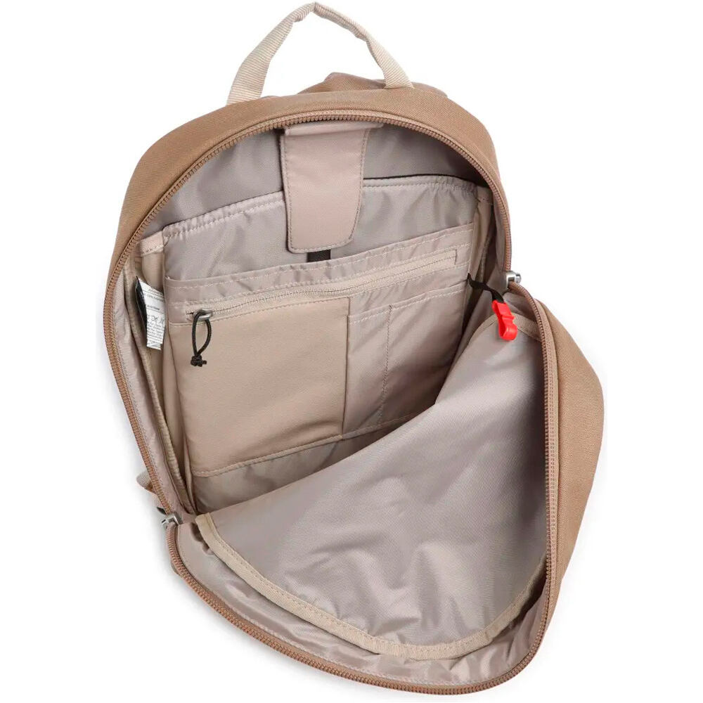 Osprey mochila montaña ARCANE SMALL DAY 02