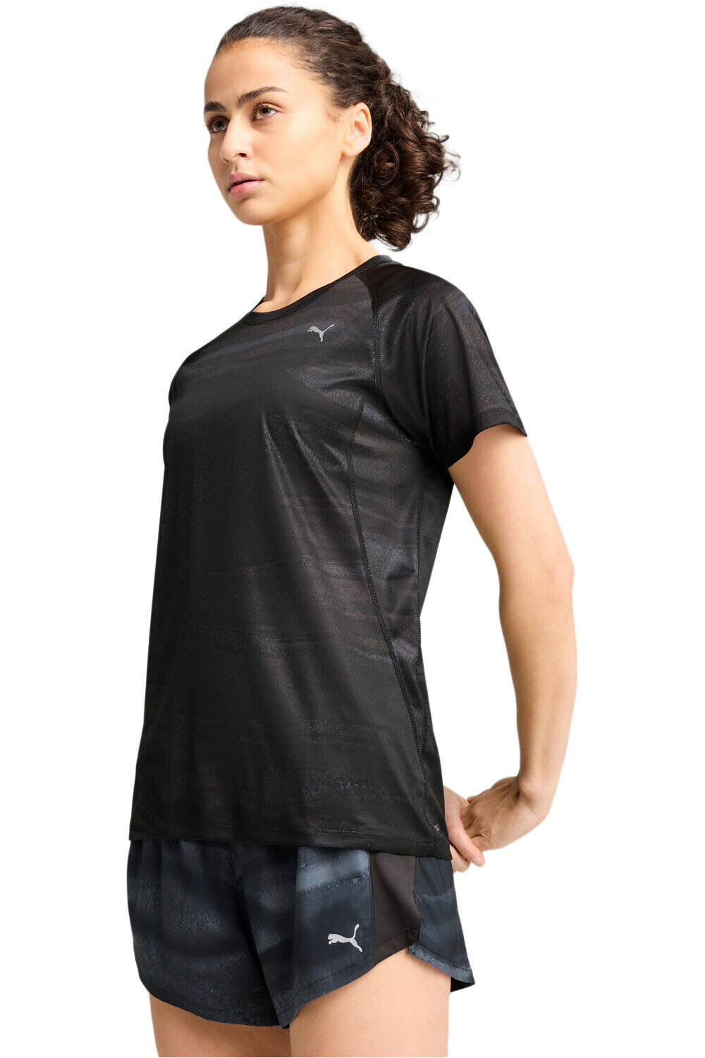 Puma camiseta entrenamiento manga corta mujer W RUN VELOCITY AOP TEE (POLY) vista frontal