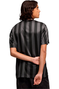 Puma camiseta manga corta hombre ESS T7 Relaxed Strip vista trasera