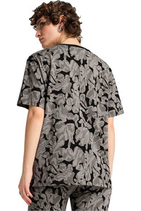 Puma camiseta manga corta mujer ESS NATURE 2.0 Relaxed AOP Tee vista trasera