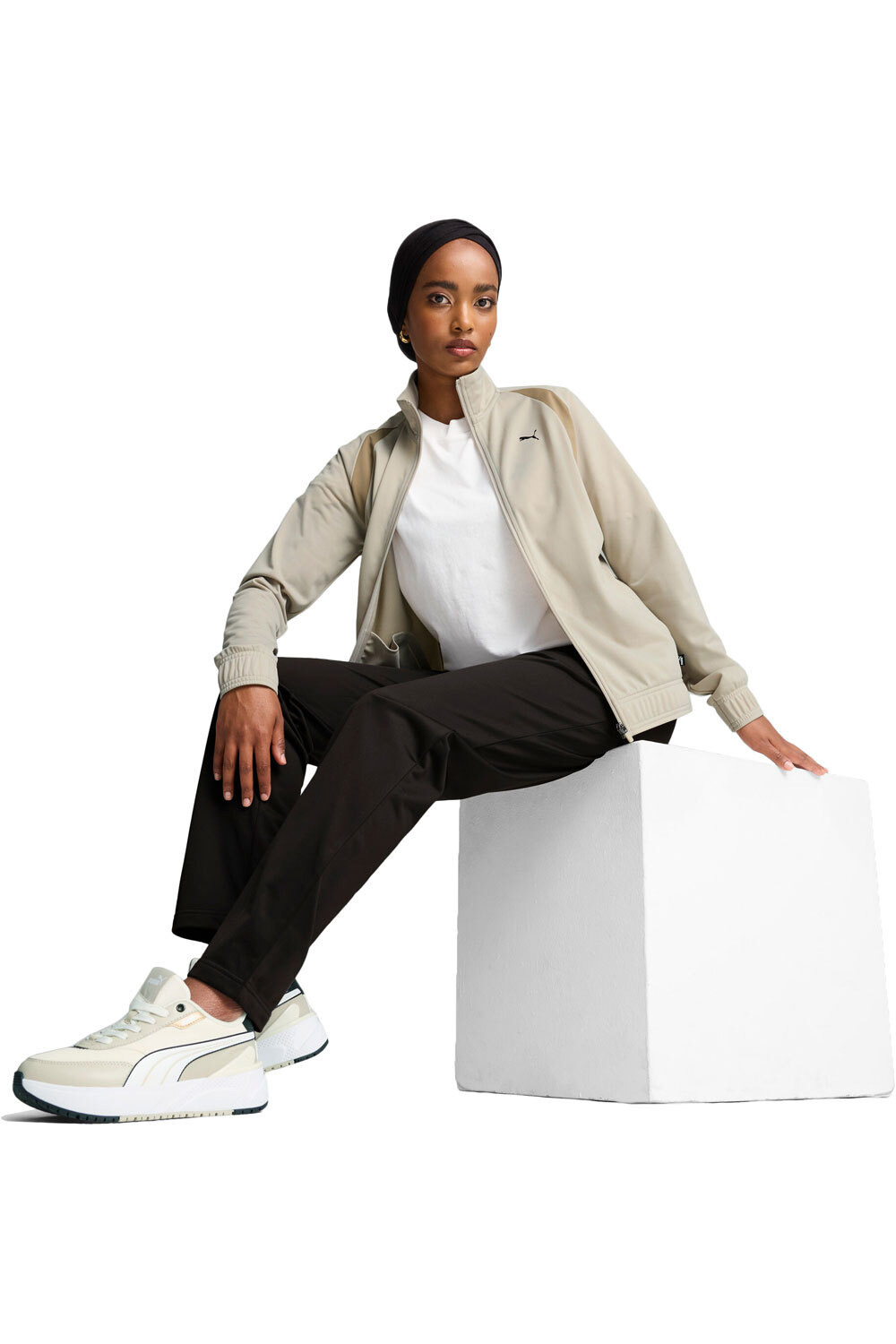 Puma chándal mujer Classic Tricot Suit vista frontal