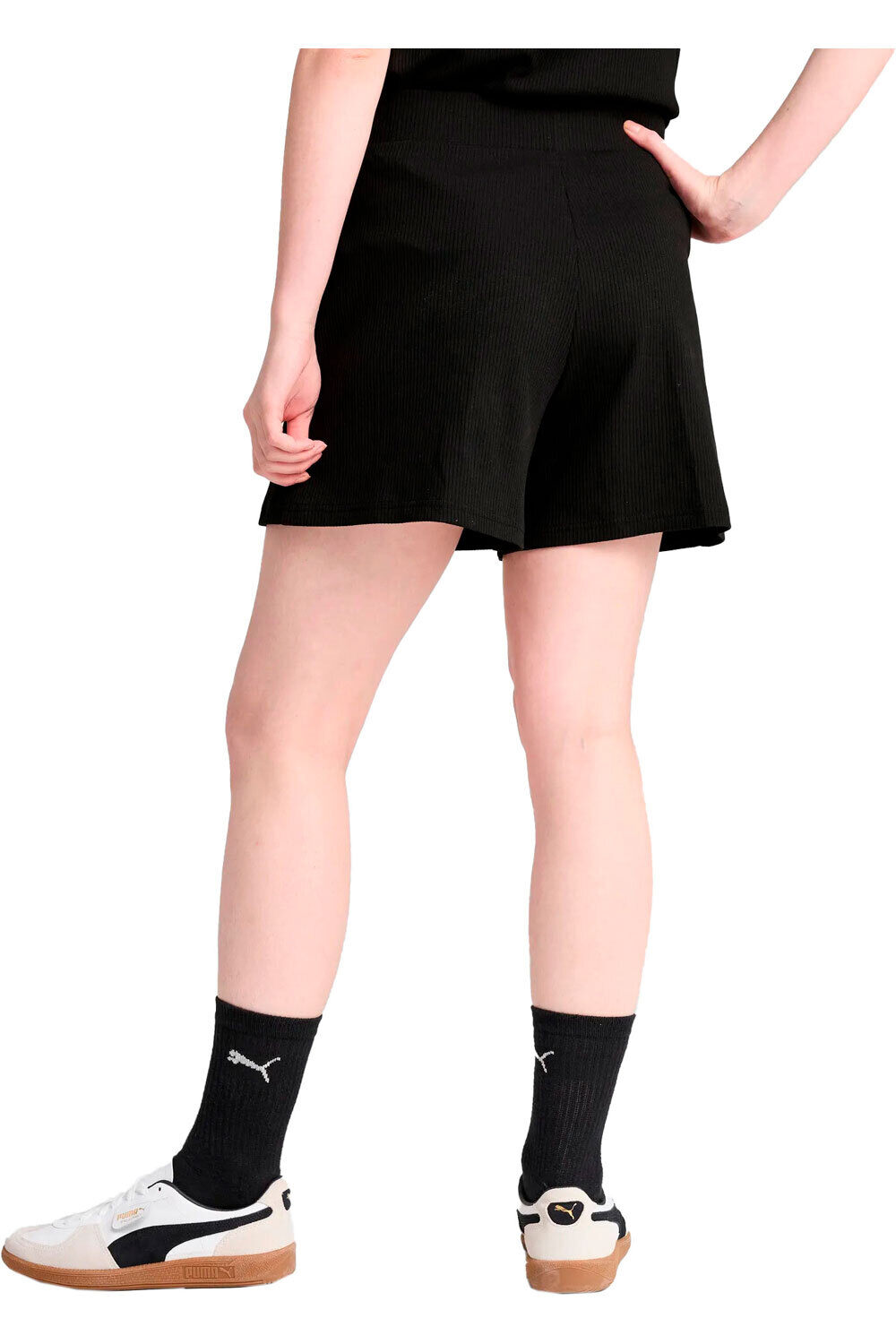 Puma pantalón corto deporte mujer ESS ELEVATED High-Rise Rib Shorts 5 vista trasera