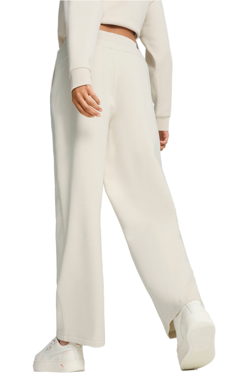 Puma pantalón mujer ESS+ CLASS ACT Pants vista trasera