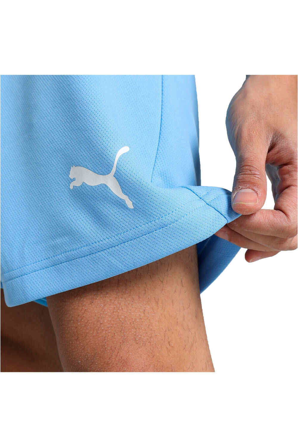 Puma pantalones cortos futbol teamRISE Short vista detalle