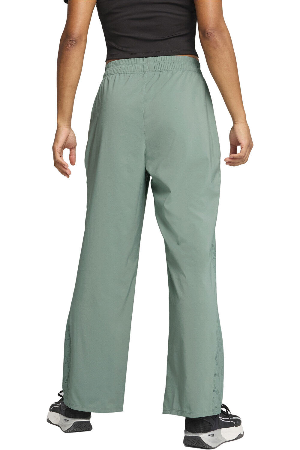 Puma pantalones y mallas largas fitness mujer LACE WOVEN PANT vista trasera
