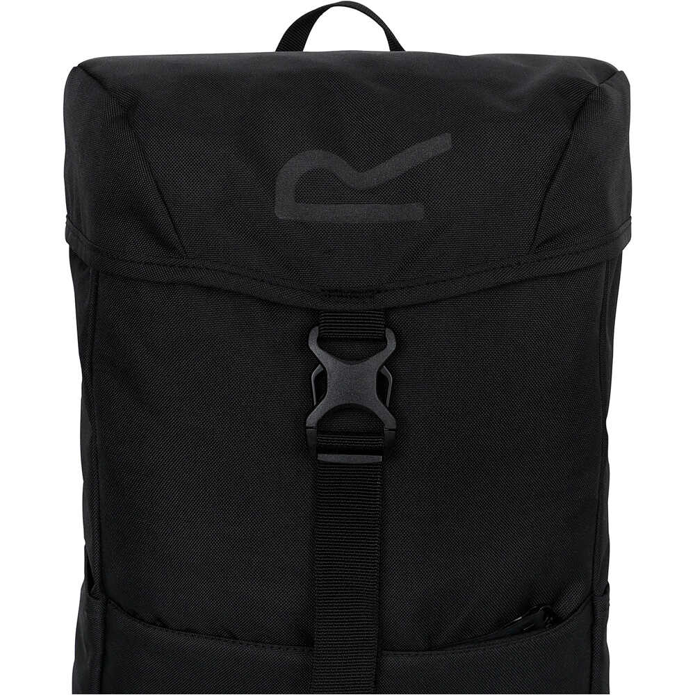 Regatta mochila montaña Shilton2 15L 03