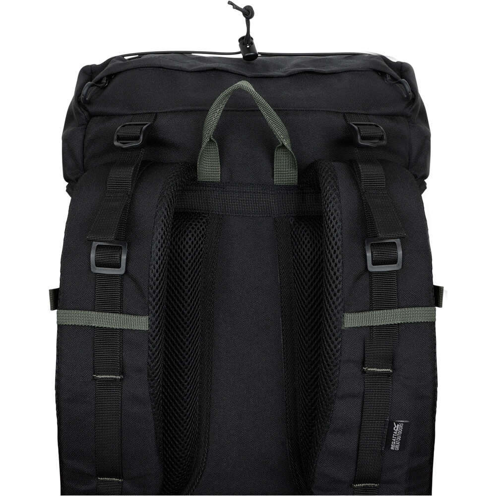 Regatta mochila montaña Survivor 5 65L vista frontal
