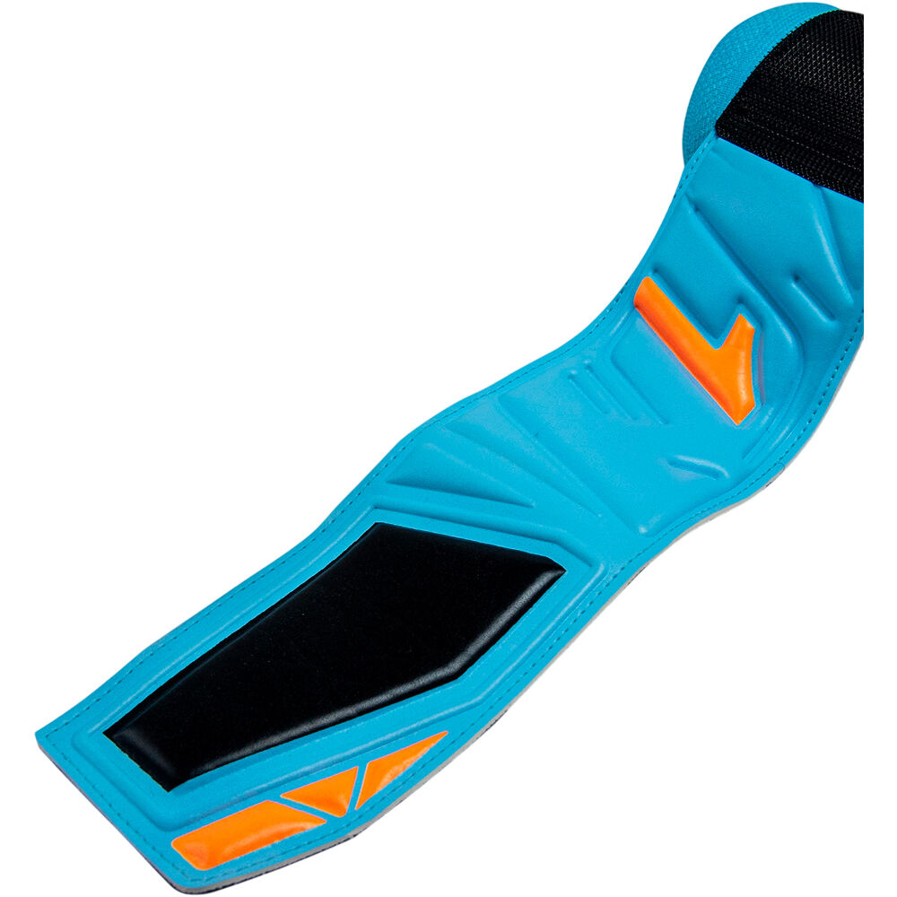 Rinat guantes portero infantil EGOTIKO X TRAINING 04