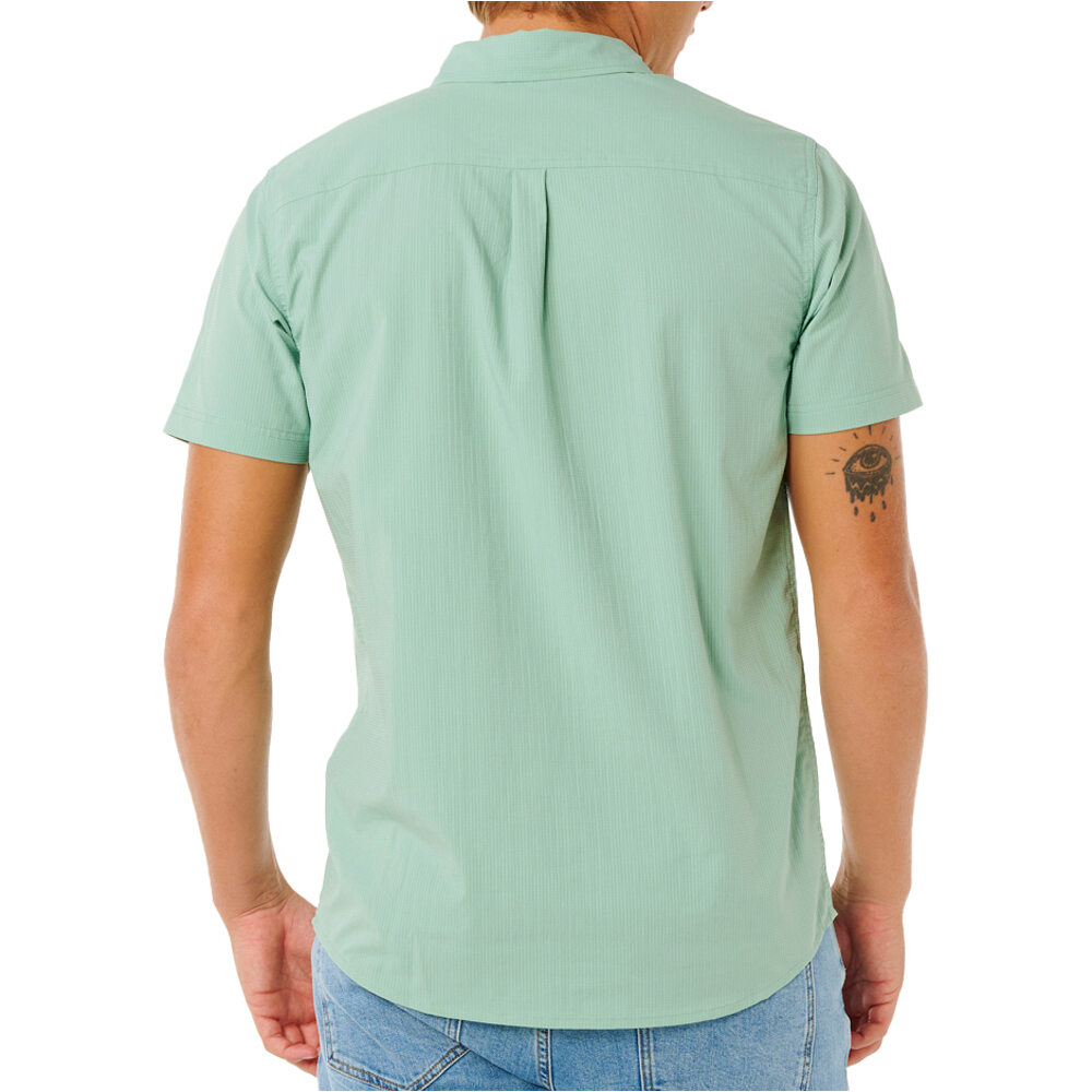 Rip Curl camisa manga corta hombre VAPORCOOL AEROTECH S/S SHIRT vista trasera