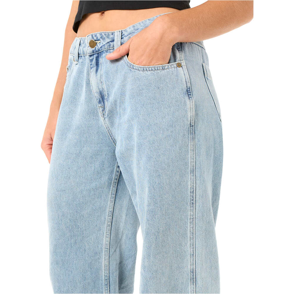 Rip Curl pantalón mujer AGGIE RELAXED JEANS 03