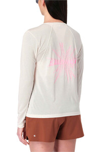 Salomon camiseta entrenamiento manga corta mujer SHKout CORE LS TEE GFX W vista trasera