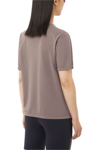 Salomon camiseta entrenamiento manga corta mujer SHKout CORE SS TEE W vista trasera